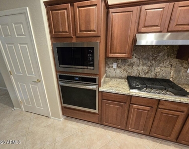 20480 N Canyon Whisper Drive - Photo Thumbnail 10
