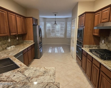 20480 N Canyon Whisper Drive - Photo Thumbnail 6