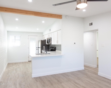 1605 E Montebello Avenue - Photo Thumbnail 1