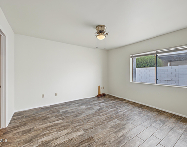 932 E Michigan Avenue - Photo Thumbnail 10