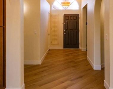 19116 N 91st Street - Photo Thumbnail 12