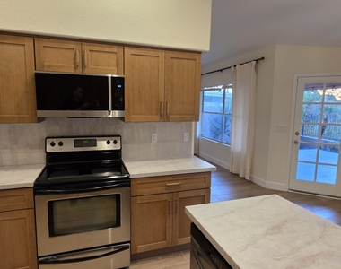 19116 N 91st Street - Photo Thumbnail 8