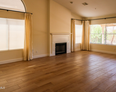 19116 N 91st Street - Photo Thumbnail 11
