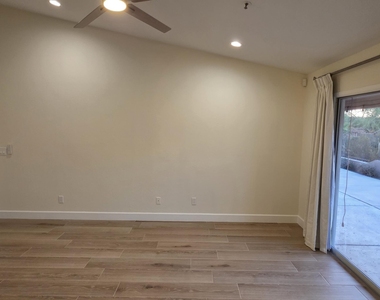 19116 N 91st Street - Photo Thumbnail 15