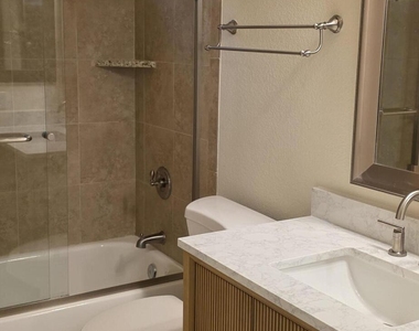 19116 N 91st Street - Photo Thumbnail 23