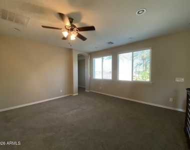 3726 E Angstead Drive - Photo Thumbnail 3