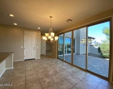 3726 E Angstead Drive - Photo Thumbnail 7