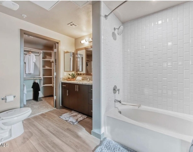 3601 N Central Avenue - Photo Thumbnail 3