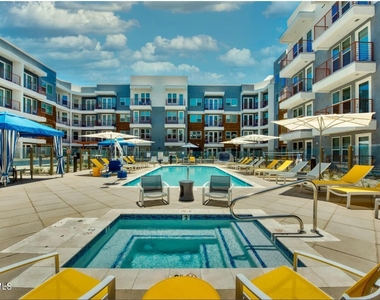 3601 N Central Avenue - Photo Thumbnail 4