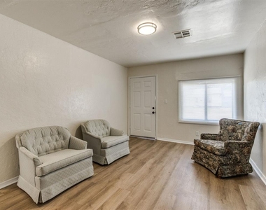 6114 Jacks Avenue - Photo Thumbnail 3