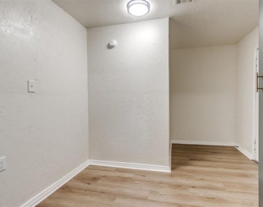 6114 Jacks Avenue - Photo Thumbnail 10