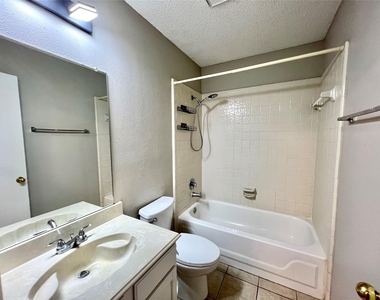2735 Wentworth Drive - Photo Thumbnail 34