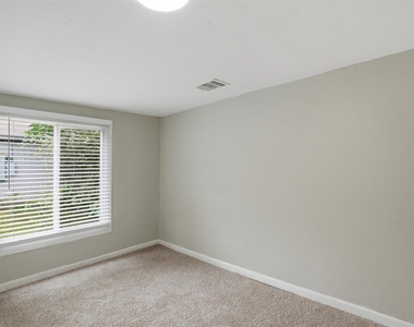 1214 Jones Street - Photo Thumbnail 9
