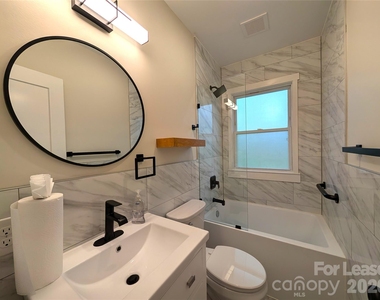 2445 Morton Street - Photo Thumbnail 16