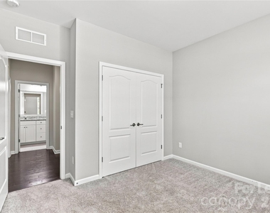 605 Gardenbrook Trail - Photo Thumbnail 34