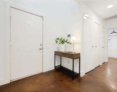 3828 San Jacinto - Photo Thumbnail 11
