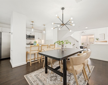 3828 San Jacinto - Photo Thumbnail 4