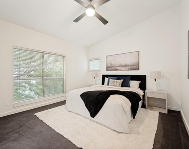 3828 San Jacinto - Photo Thumbnail 7