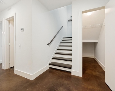 3828 San Jacinto - Photo Thumbnail 10
