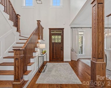 3813 Lakeside Drive - Photo Thumbnail 1