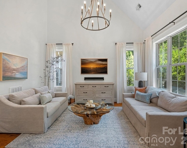 3813 Lakeside Drive - Photo Thumbnail 12