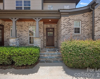 3813 Lakeside Drive - Photo Thumbnail 34