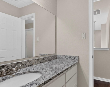 829 Summercreek Drive - Photo Thumbnail 28