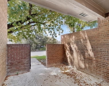 829 Summercreek Drive - Photo Thumbnail 1