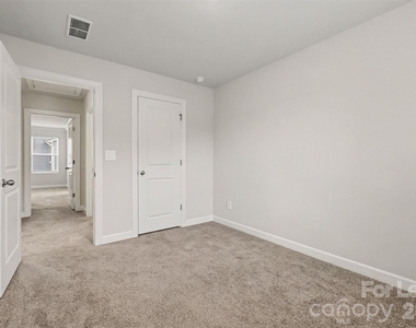 6126 Starview Terrace - Photo Thumbnail 13