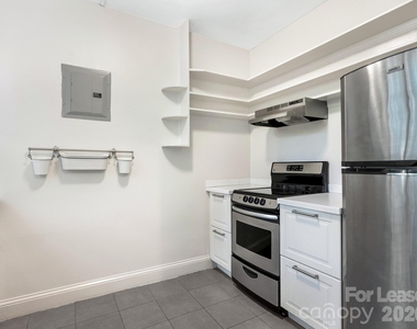 1121 Myrtle Avenue - Photo Thumbnail 8