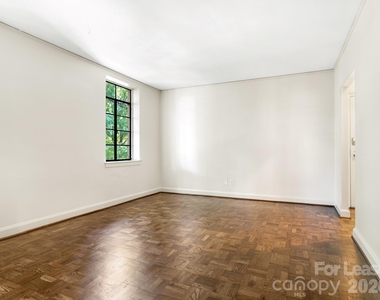 1121 Myrtle Avenue - Photo Thumbnail 3