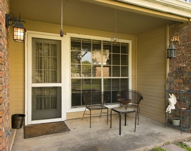 3550 Country Square Drive - Photo Thumbnail 22