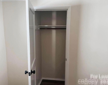 104 Malvern Drive - Photo Thumbnail 10