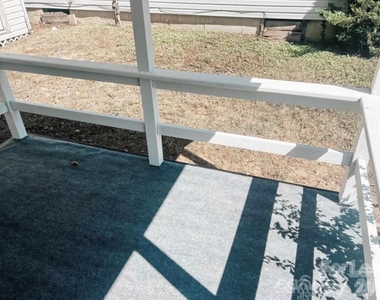 104 Malvern Drive - Photo Thumbnail 14