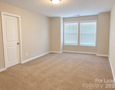 7124 Harris Bay Road - Photo Thumbnail 11