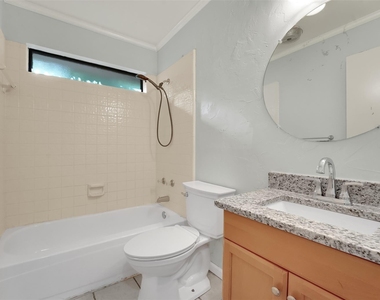 916 Pierce Arrow Drive - Photo Thumbnail 12