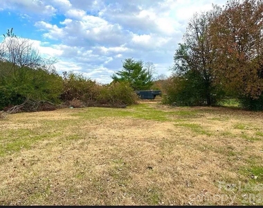 8002 Browne Road - Photo Thumbnail 14