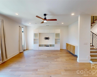 617 W Worthington Avenue - Photo Thumbnail 12