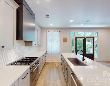 617 W Worthington Avenue - Photo Thumbnail 9