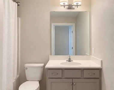 16233 Kelby Cove - Photo Thumbnail 11