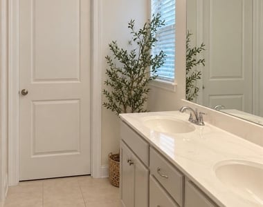 16233 Kelby Cove - Photo Thumbnail 17
