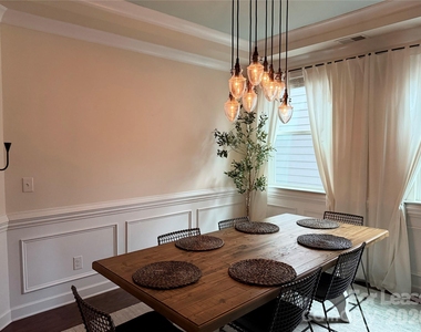 16233 Kelby Cove - Photo Thumbnail 3