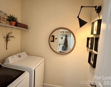 16233 Kelby Cove - Photo Thumbnail 12
