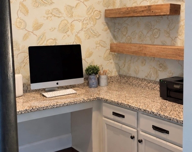 16233 Kelby Cove - Photo Thumbnail 9