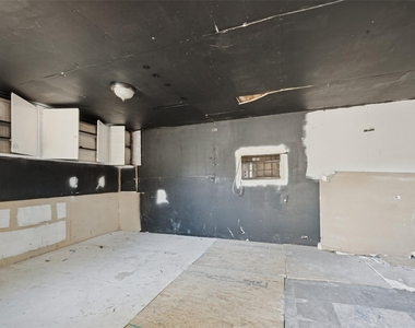 213 W Dorris Drive - Photo Thumbnail 21