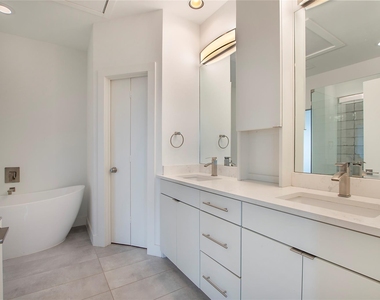 4634 Virginia Avenue - Photo Thumbnail 22