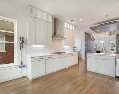 4634 Virginia Avenue - Photo Thumbnail 4