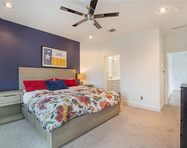 4634 Virginia Avenue - Photo Thumbnail 15