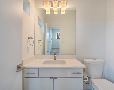 4634 Virginia Avenue - Photo Thumbnail 10