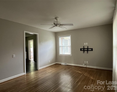 4024 Abbeydale Drive - Photo Thumbnail 3